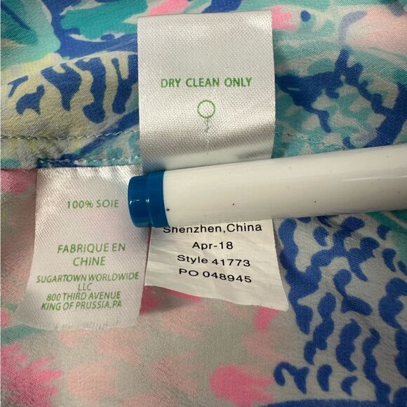 LILLY PULITZER 100% Silk Elsa Mermaids Cove Print Blouse stop Sz XXS Style 41773 - Picture 2 of 8